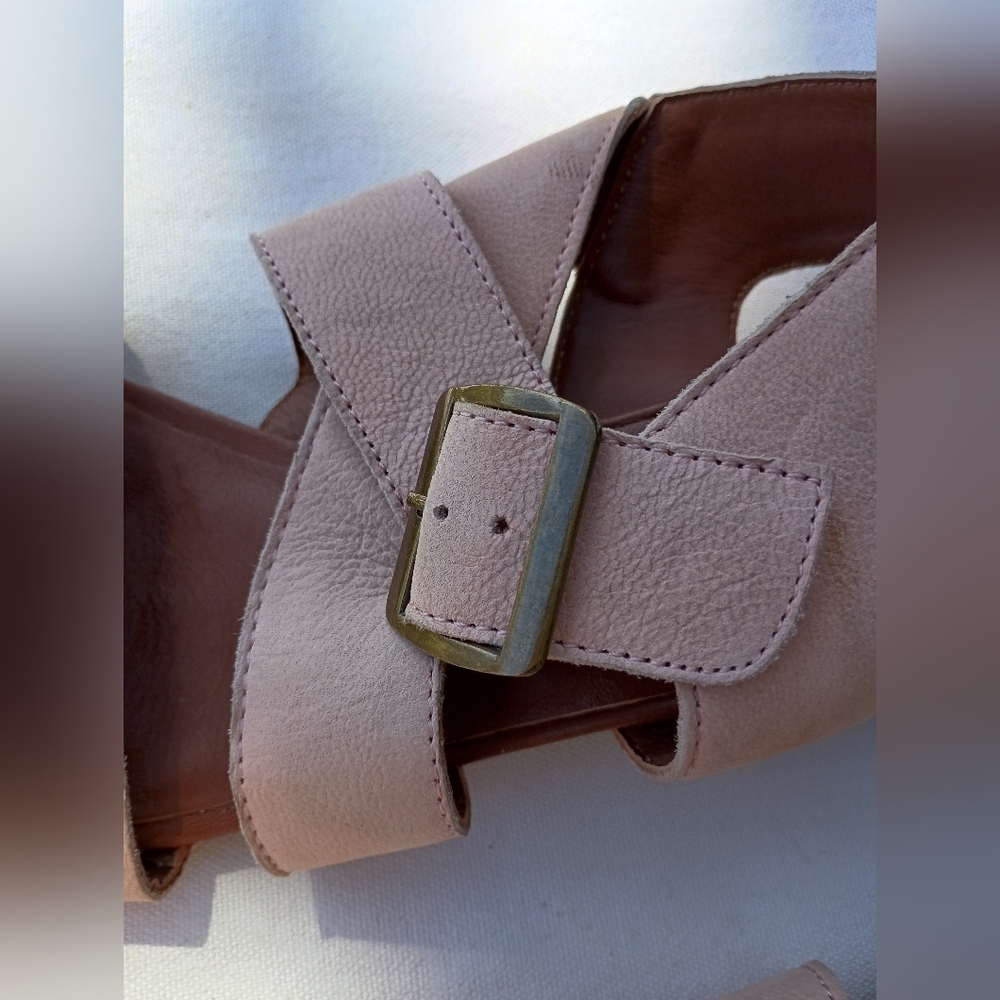 Band Of The Free Women's Tan Sandals_8.5 - Picture 3 of 9